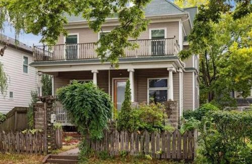 Powderhorn House | 3200 Midwest Place