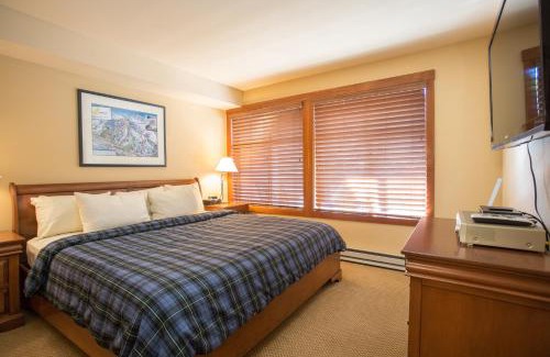 Snowbird Apartment | 3216 - One Bedroom Den Standard Powderhorn Lodge condo