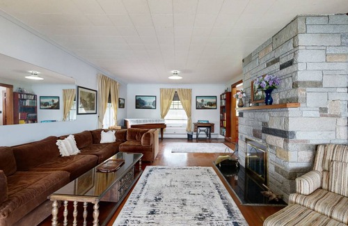 Lochmere House | 325 m² House ∙ 4 bedrooms ∙ 14 guests