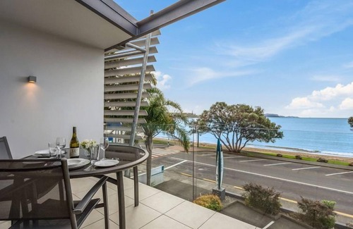 Paihia Cottage | 329 The Beachcomber's Lookout - Paihia Apartment