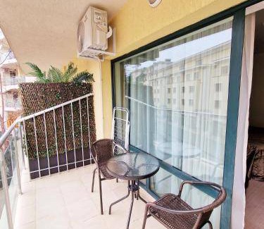 Saints Constantine and Helena Apartment | 33 m² Apartment ∙ 1 bedroom ∙ 2 guests