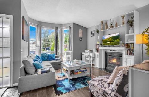Calgary House | 33 Executive Home, Ac, Airport