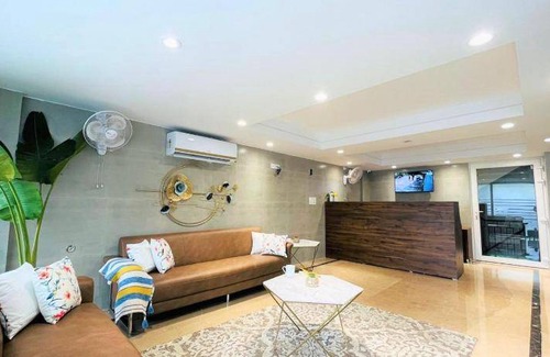 DLF Phase 3 Hotel | 33 m² Hotel ∙ 2 guests