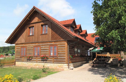 Uhlejov House | 330 m² House ∙ 7 bedrooms ∙ 24 guests