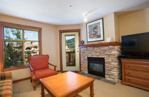 Snowbird Apartment | 3313 - One Bedroom Den Standard Powderhorn Lodge condo