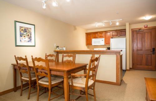 Snowbird Apartment | 3316 - One Bedroom Den Standard Powderhorn Lodge condo