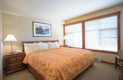 Snowbird Apartment | 3316 - One Bedroom Den Standard Powderhorn Lodge condo
