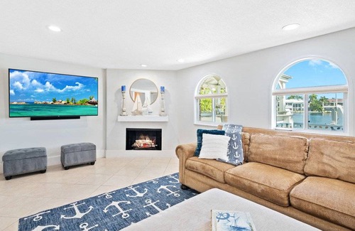 Lighthouse Point House | 332 m² House ∙ 4 bedrooms ∙ 10 guests
