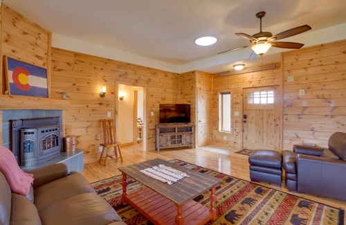 Nathrop House | 334 m² House ∙ 3 bedrooms ∙ 6 guests
