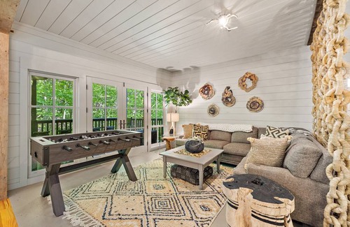 Frank Cabin | 335 m² Cabin ∙ 6 bedrooms ∙ 22 guests