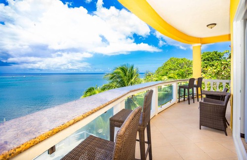 Antoneys Cay Condo | 335 m² Condo ∙ 3 bedrooms ∙ 8 guests