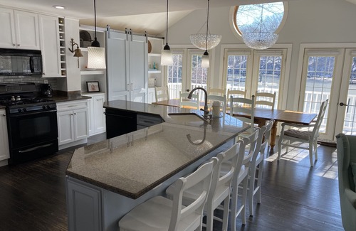 Arnold House | 34 Miles to DC Inauguration on the tranquil waters of Annapolis! 24 mi to Metro