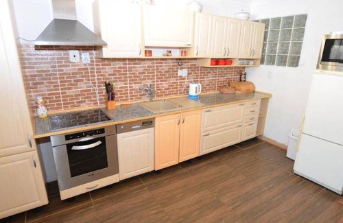 Jiretin pod Jedlovou House | 340 m² House ∙ 8 bedrooms ∙ 21 guests