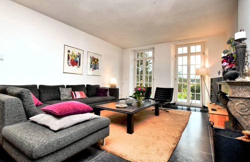 Honnay House | 340 m² House ∙ 6 bedrooms ∙ 9 guests