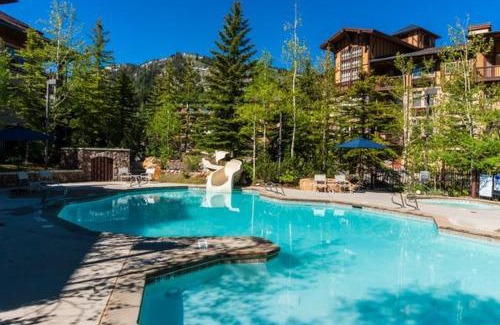 Snowbird Apartment | 3419B - Double Queen Standard Powderhorn Lodge suite