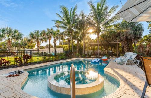 Melbourne Beach House | 3435 S Highway A1A