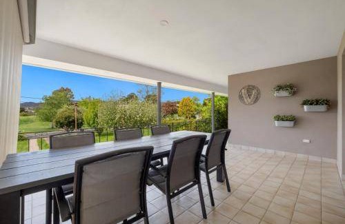 Jindabyne House | 347 m² House ∙ 4 bedrooms ∙ 10 guests