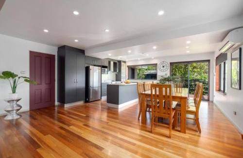 Jindabyne House | 347 m² House ∙ 4 bedrooms ∙ 10 guests