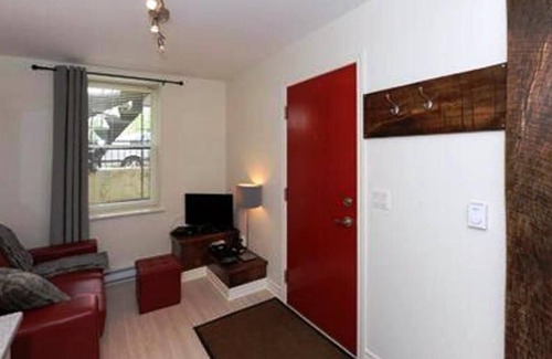 Hochelaga Apartment | #348 Stunning, Tastefully Furnished APT in Downtown East