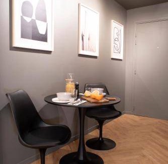 Leon Blum - Bon Coin Apartment | 35 m² Apartment ∙ 1 bedroom ∙ 2 guests