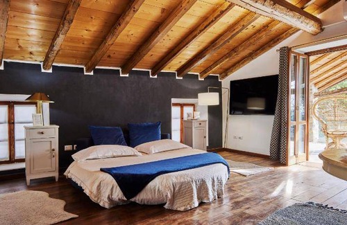 Albese con Cassano House | 35 m² Farmhouse ∙ 3 guests