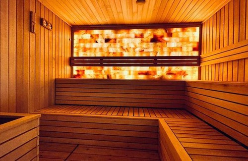 Slavija Hotel | 35 m² Hotel ∙ 10 guests