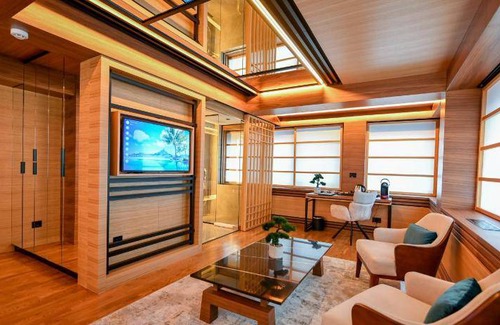 Slavija Hotel | 35 m² Hotel ∙ 10 guests