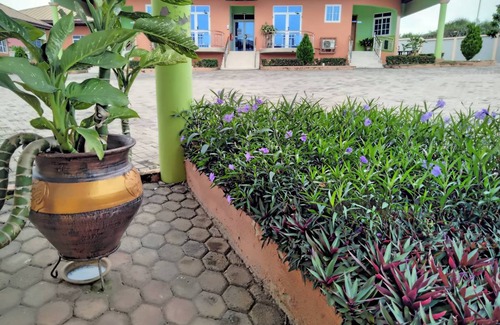 Tema Resort | 35 m² Private room ∙ 10 bedrooms ∙ 16 guests