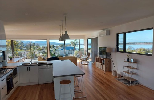 Mallacoota House | 35 Vista Drive Mallacoota