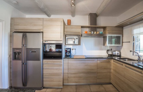Calonge House | 350 m2 house, magnificent view, 6 mins to the sea, sleeps 14, all comfort