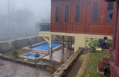 Megamendung Villa | 350 m² Villa ∙ 3 bedrooms ∙ 30 guests