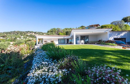 Saint Maurice Villa | 350 m² Villa ∙ 4 bedrooms ∙ 8 guests