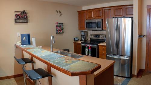 Snowbird Apartment | 3505 - One Bedroom Den Standard Powderhorn Lodge condo