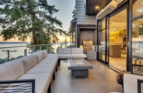 West Vancouver House | 3595 Sunset Ln.-Farris-L-17% · The Sunset Lane Waterfront Home