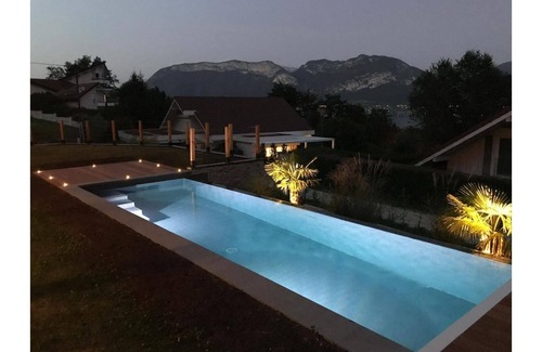 Sevrier Apartment | 35m2 studio with pool and lake view