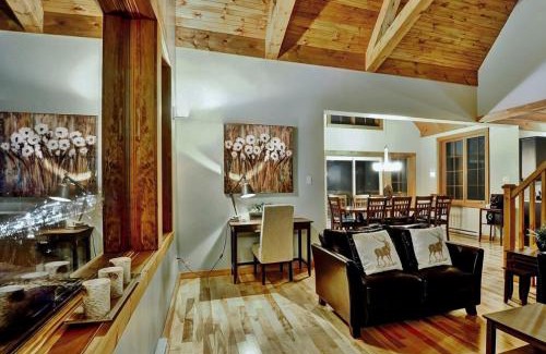 Stoneham Ski Chalet | 36- Chalet à louer à Stoneham