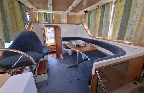 Chenille-Change Boat Rental | 36 m² Houseboat ∙ 2 bedrooms ∙ 5 guests