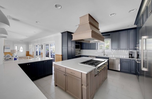 South Rehoboth House | 36 Person Rental HQ/Ocean Block/11 BR/10.5 BA - Full Renovation Completed 2023