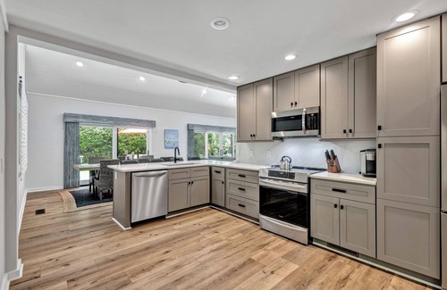 Sea Pines House | 36 Wisteria @ Sea Pines | Private Pool | Bunk Room | Screened in Porch
