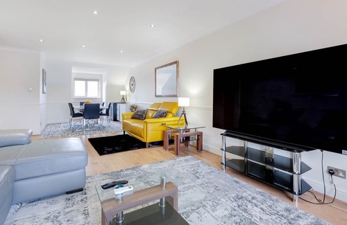 Oakleigh Apartment | 360 EN5 Turners Ct 10 -Modern, Bright, Spacious 2 bed 2 bath Barnet Penthouse