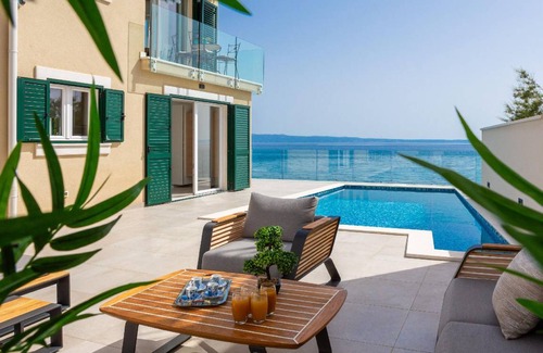 Stobrec House | 360 m² House ∙ 5 bedrooms ∙ 10 guests