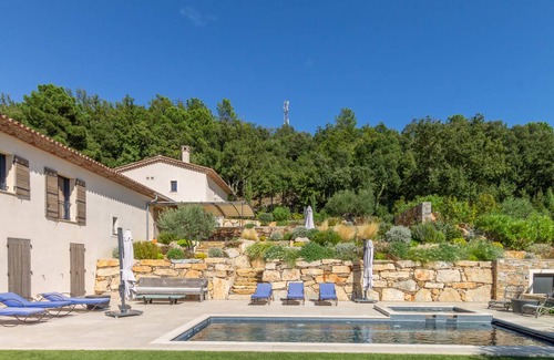 La Garde-Freinet Villa | 360 m² Villa ∙ 5 bedrooms ∙ 10 guests
