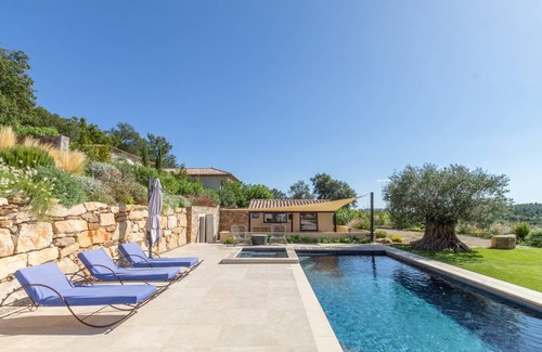 La Garde-Freinet Villa | 360 m² Villa ∙ 5 bedrooms ∙ 10 guests