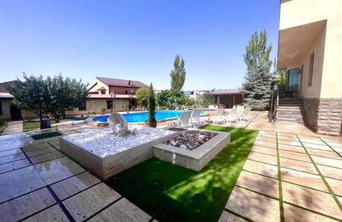 Yerevan Villa | 360 m² Villa ∙ 4 bedrooms ∙ 7 guests