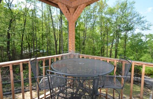 Gatlinburg - Pigeon Forge House | #3690 Bear Creek Lodge