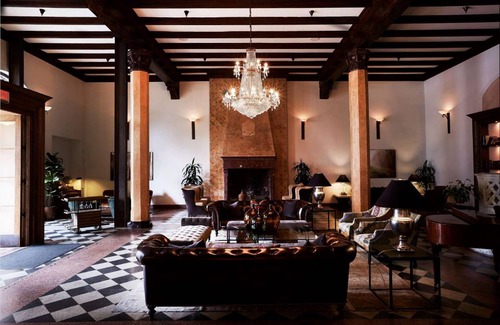 Wilshire Center Hotel | 37 m² Hotel ∙ 8 guests