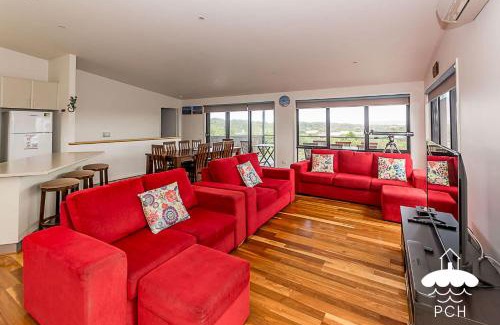 Sandy Point House | 37 Oceanview Parade Sandy Point