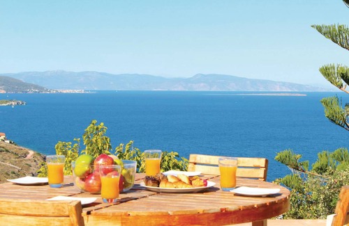 Kontos House | 370 m² House ∙ 6 bedrooms ∙ 12 guests