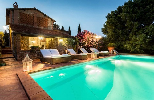 Colle di Compito Villa | 370 m² Villa ∙ 5 bedrooms ∙ 10 guests
