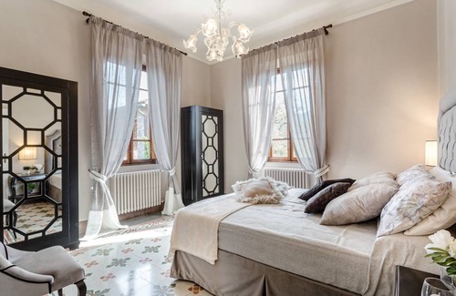 Colle di Compito Villa | 370 m² Villa ∙ 5 bedrooms ∙ 10 guests